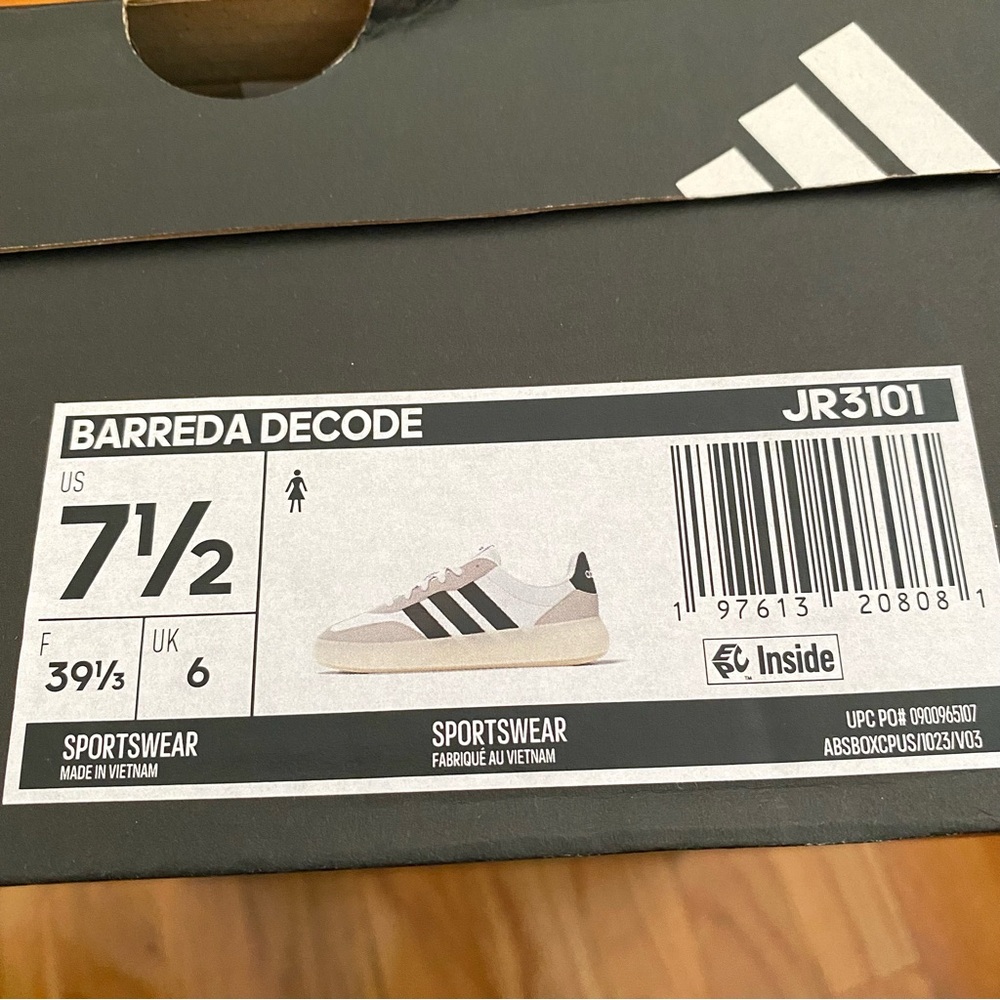 Adidas Women's Sneakers in White, Black, and Tan - Picture 7 of 7